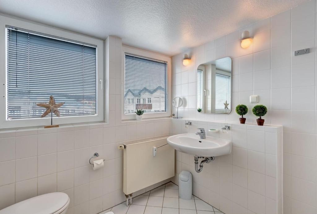 Grosse Schoene 3 Zimmer Ferienwohnung - 100 Qm - In Strandnaehe Fuer 6 Personen!! Heringsdorf  Exterior foto