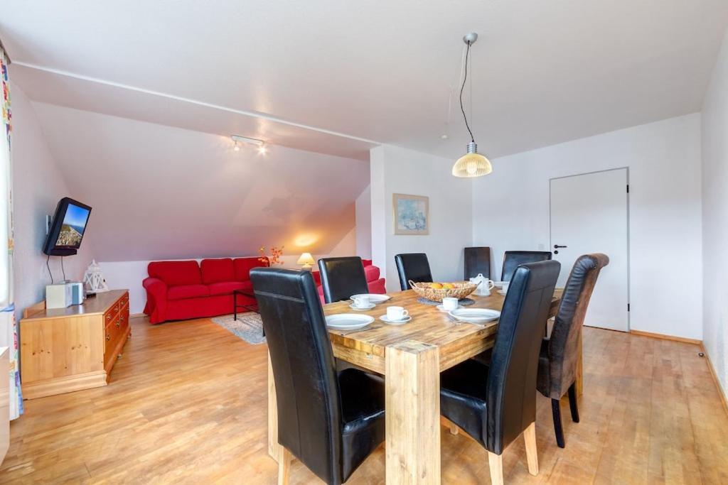 Grosse Schoene 3 Zimmer Ferienwohnung - 100 Qm - In Strandnaehe Fuer 6 Personen!! Heringsdorf  Exterior foto